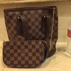 Vintage 💯 % authentic Louis Vuitton bag